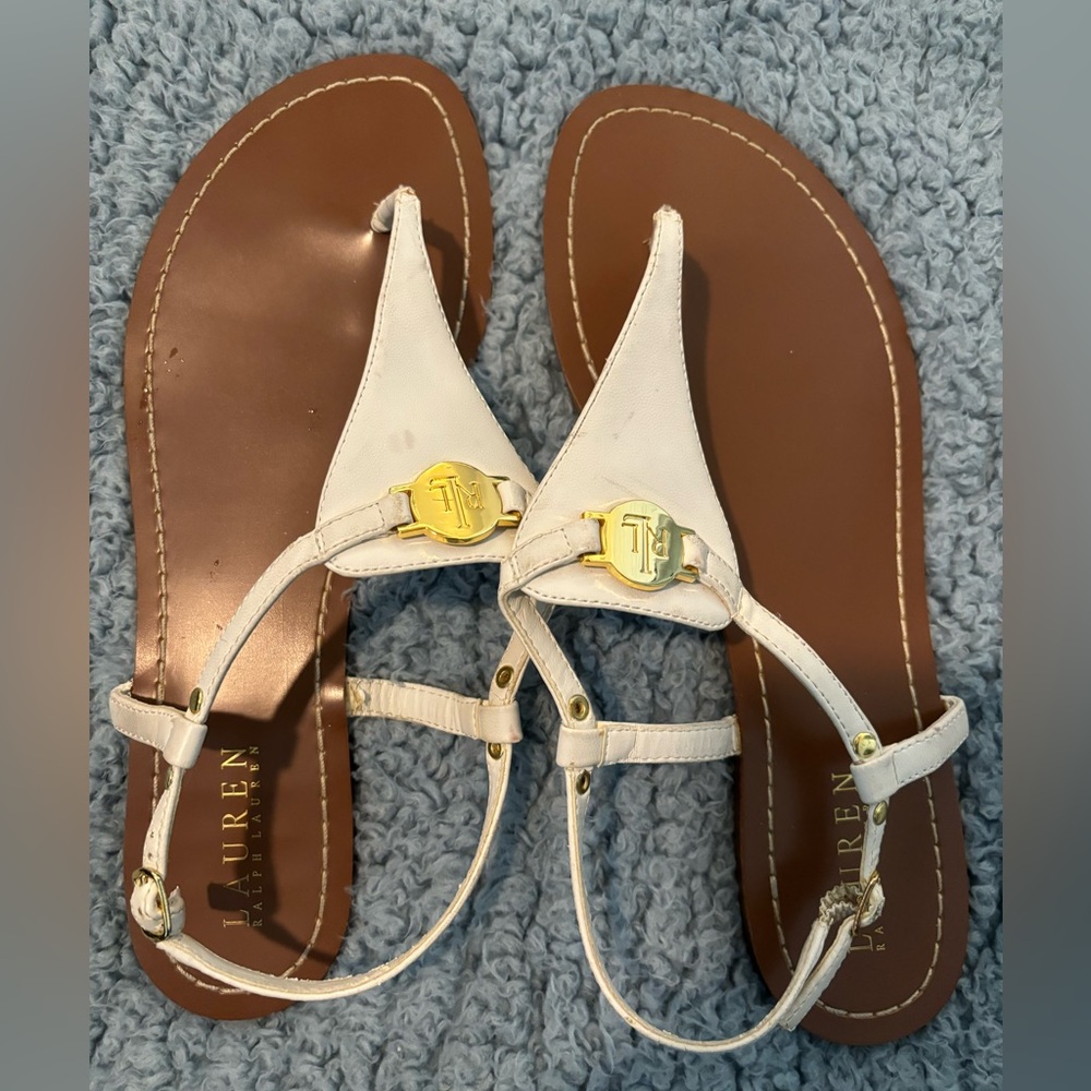 Ralph Lauren Thomg T-Strap white Patent Leather Flats size 10B